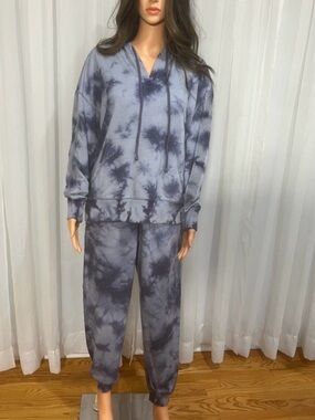 Knox Rose Blue and Gray Tie-Dye Lounge Set